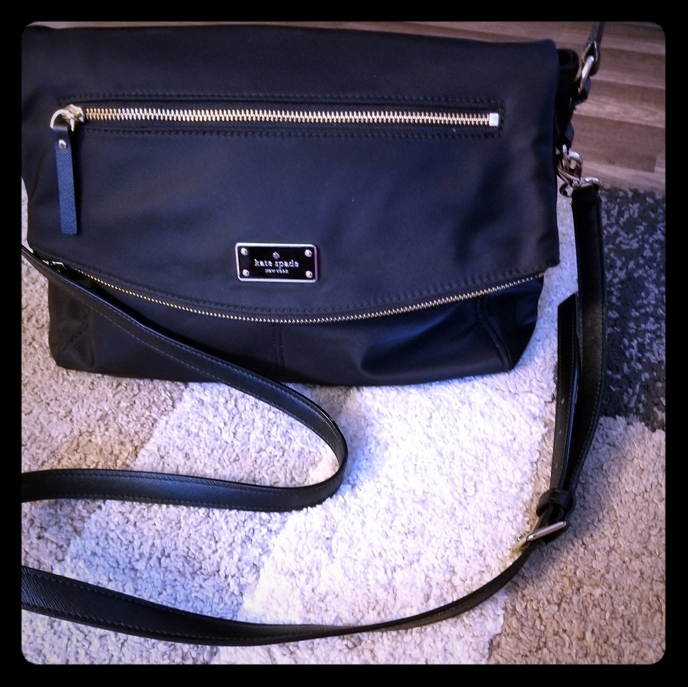 🌼SOLD🌼 Kate spade messenger crossbody bag